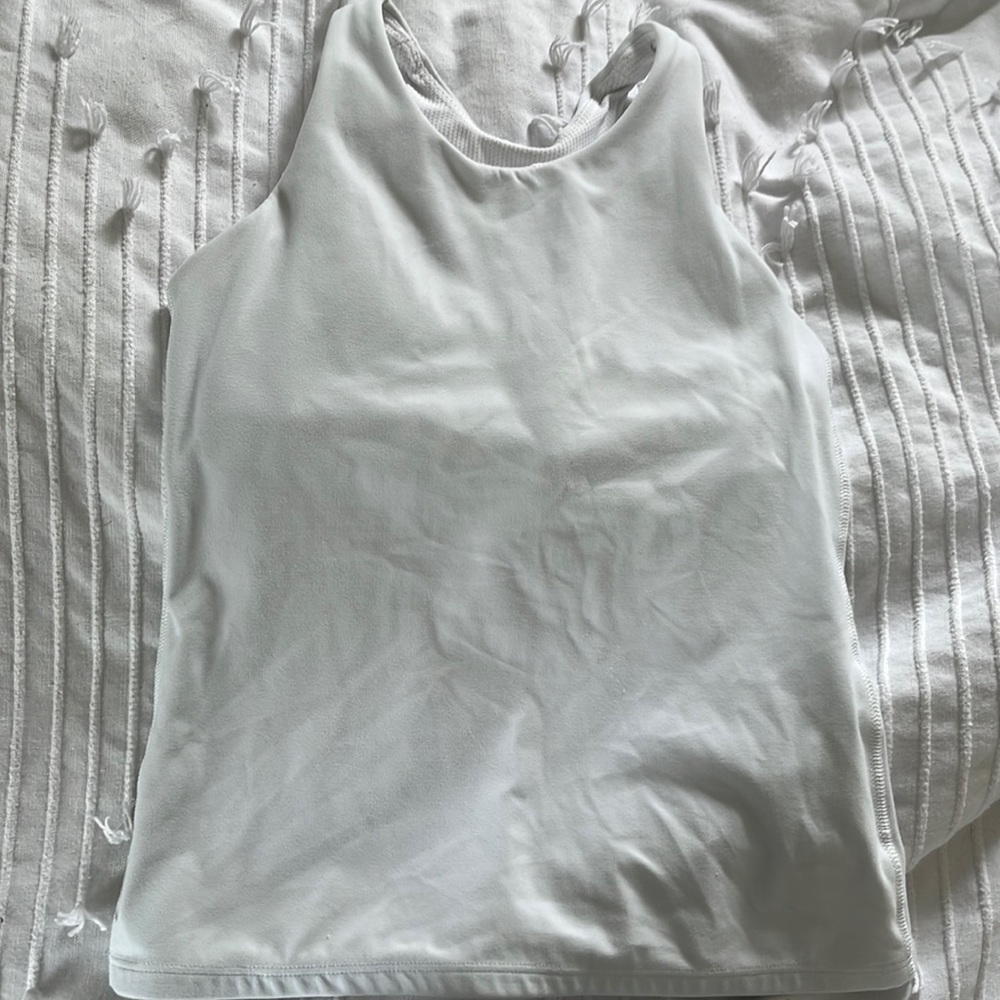 Athleta girls racer back tank size kids large hut fits like a women’s XS-S